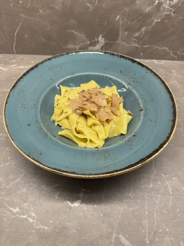 piatto-tagliatelle-tartufo